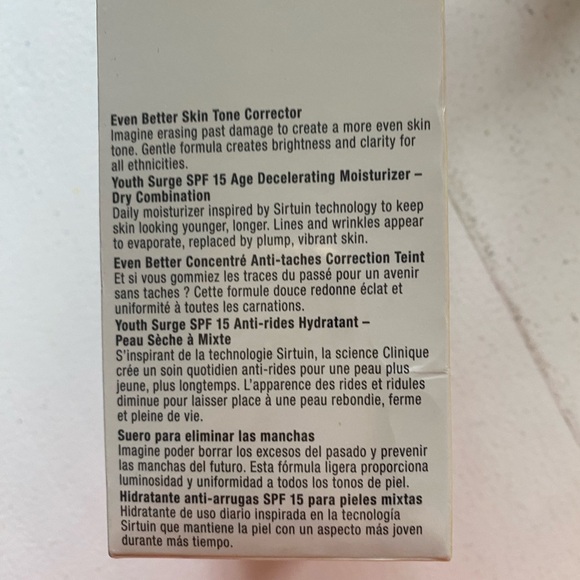 Clinique Travel - Picture 6 of 7